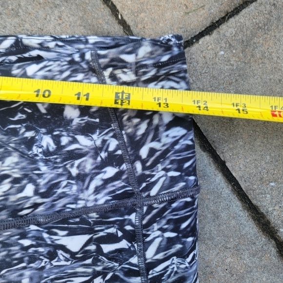Lululemon Fast & Free 7/8 Tight II *Nulux 25" 8 - Picture 5 of 10